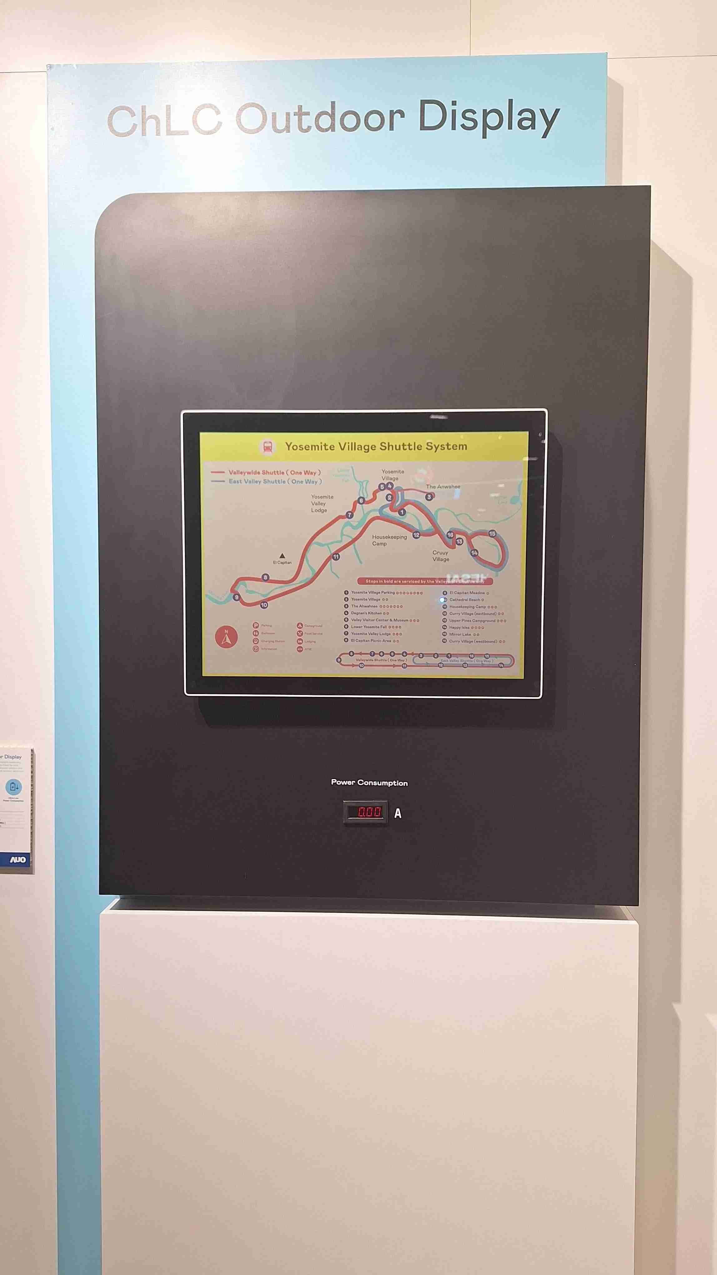 彩霸王的「胆固醇液晶超低耗能户外全彩显示器」不只环保省电，，且符合户外严苛使用环境，，拥有在摄氏-30度至85度下的宽温使用优势，，，并且强光愈强愈能呈现绝佳的色彩饱和度及显示效果，，易于安装的特性将成为户外电子看板的新首选。。。。